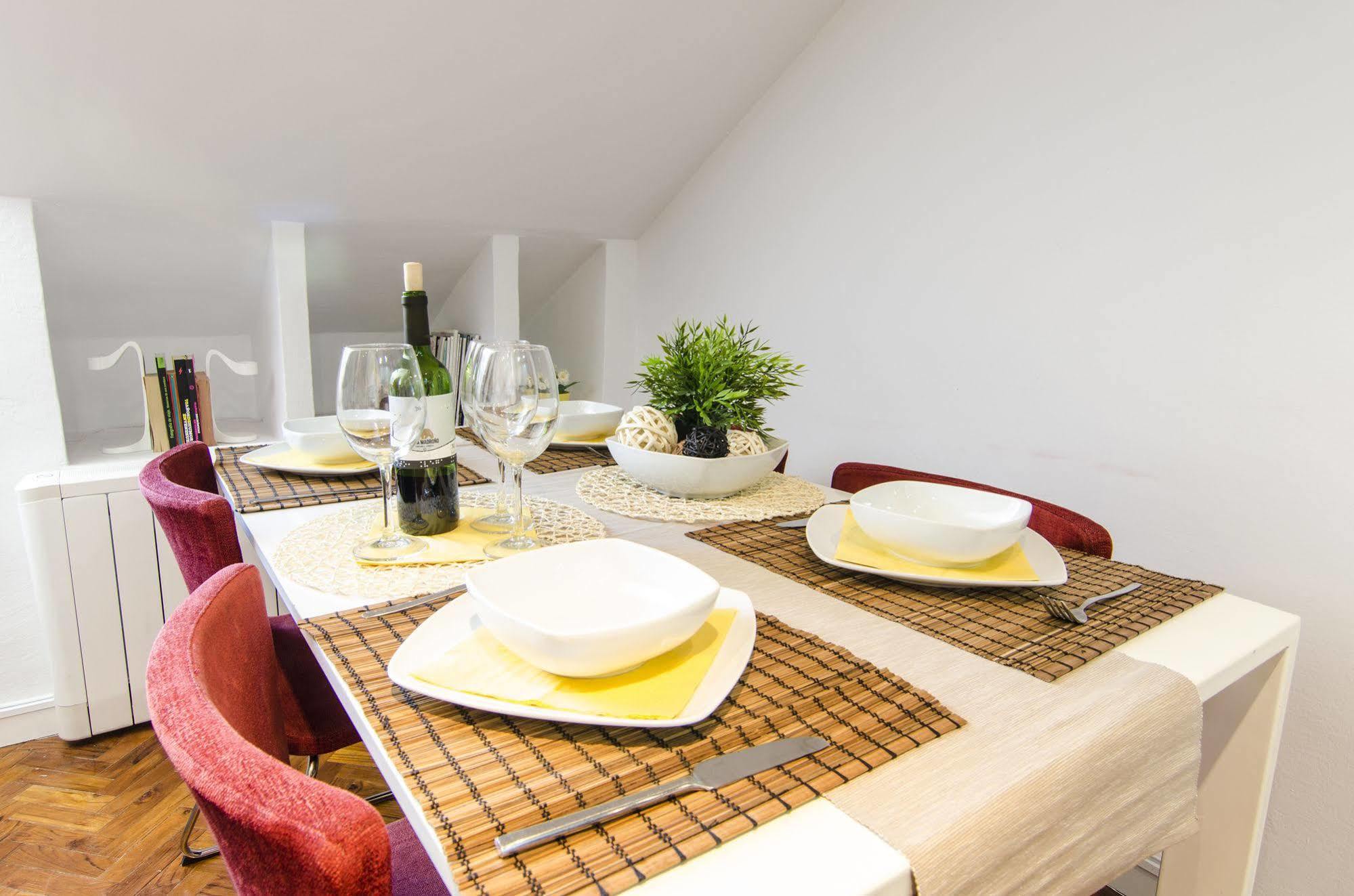 Gran Via Apartment Мадрид Екстериор снимка